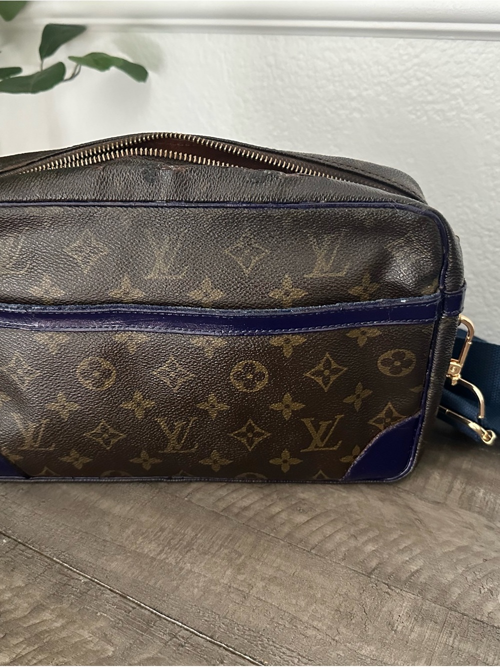 Louis Vuitton Brown Monogram Canvas Messenger Bag with Navy Trim